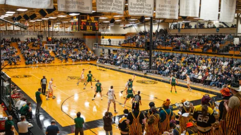 Huskies men’s basketball releases 2026-27 schedule